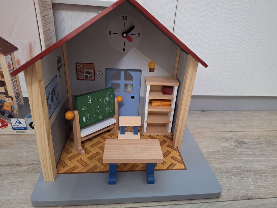 Дървени къщички за игра