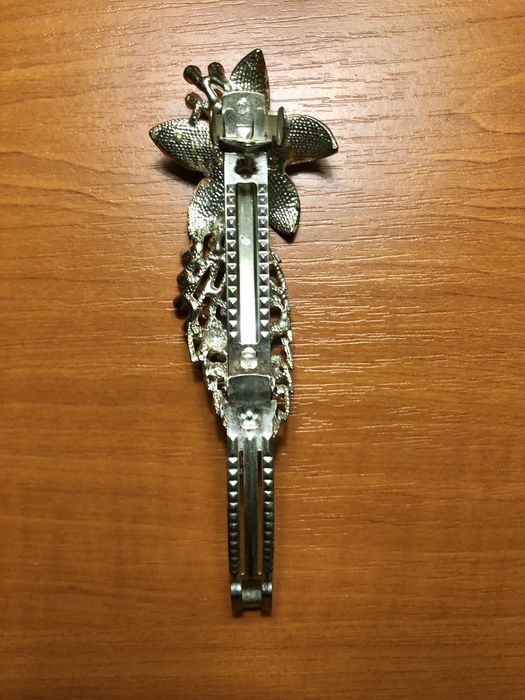 Луксозна шнола за коса с камъни