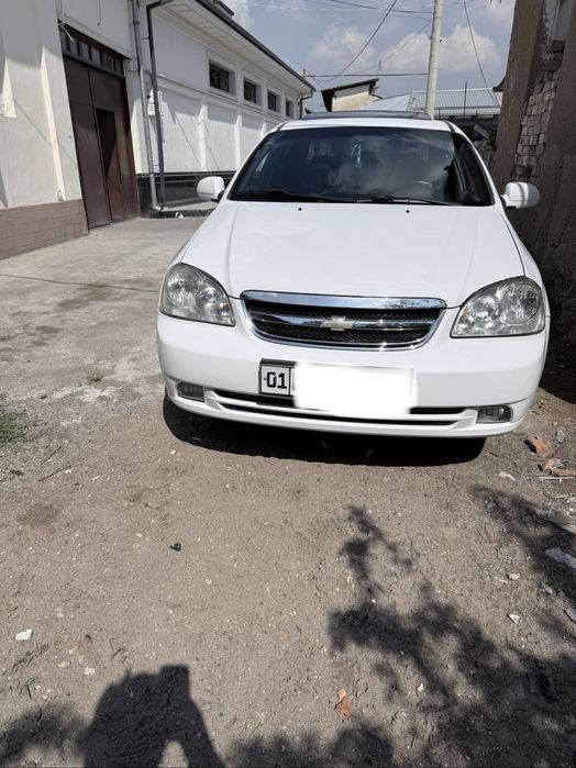 Ласетти сотилади срочна