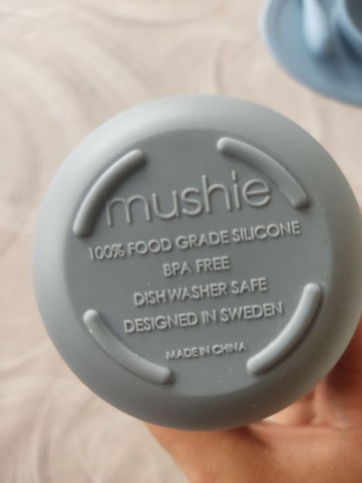 Силиконова Чаша за бебе Mushie