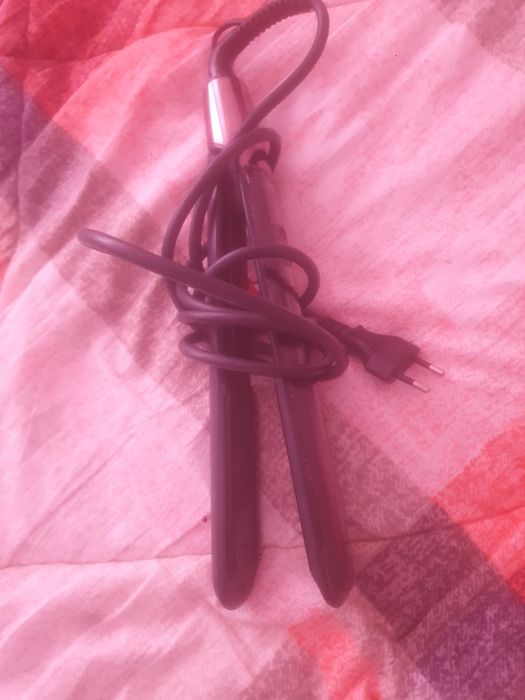 Срочно продам утюжок Rowenta SF46