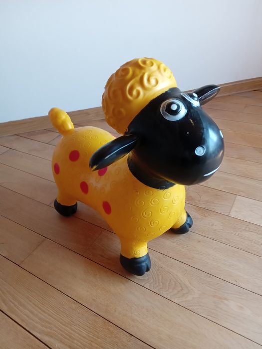 Детска количка за бутане-пате и агънца за скачане