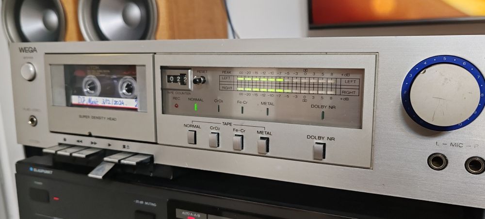 Magnetofon Philips și deck Wega