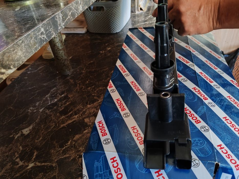 Запалителна бобина за peugeot 407 нова