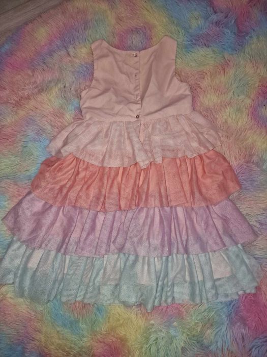 Розова рокля с пайети