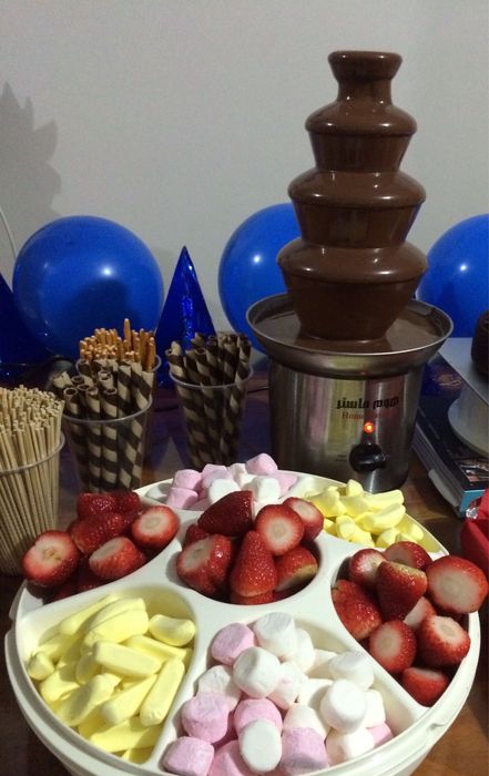 Шоколадный фонтан на аренду