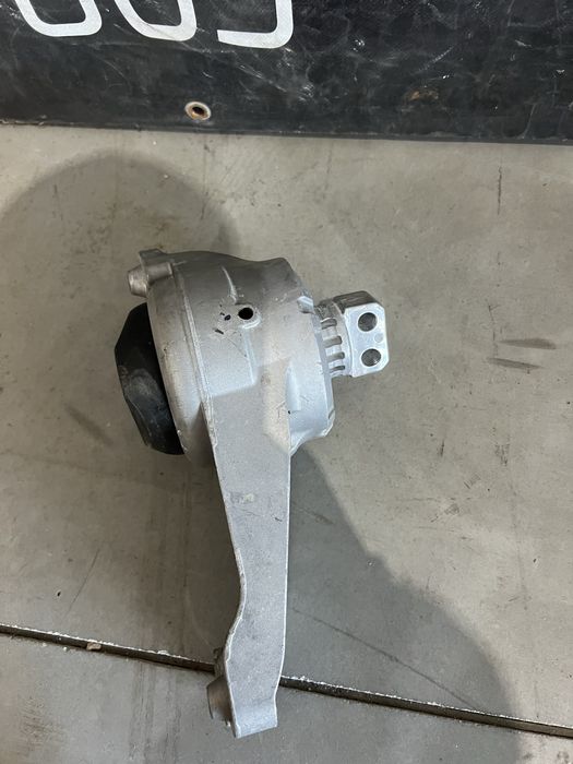 Tampon motor Mercedes C class W206 4matic  A2062400401