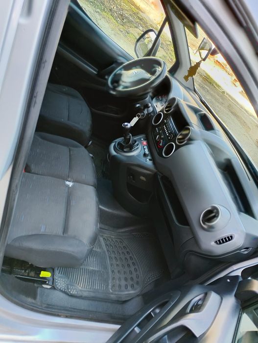 Citroen berlingo din 06/2008 de 1,6 hdy 81 cp recent adusa din Olanda