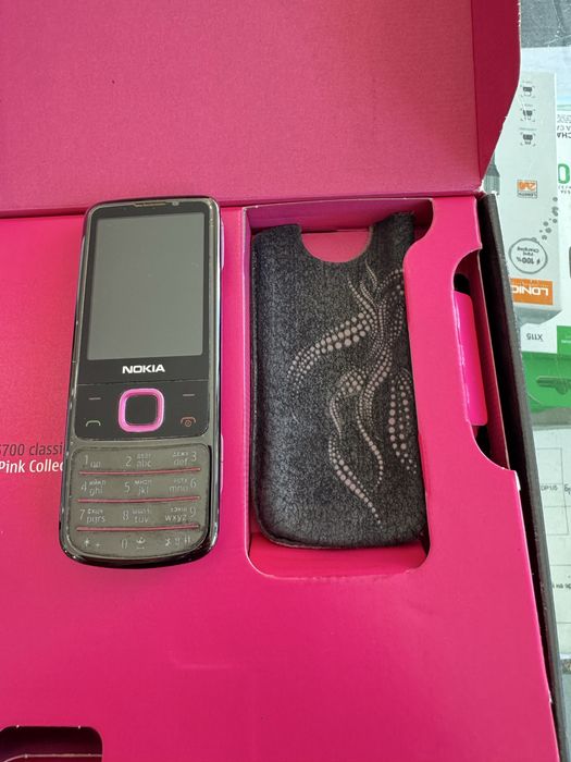 Nokia 6700 Classic Pink