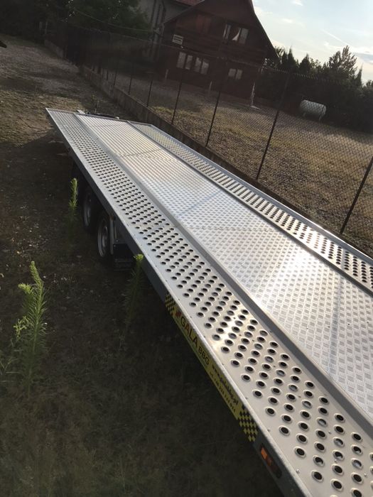 Inchiriez,de inchiriat trailer dublu cu 3axe ,pentru autoutilitare