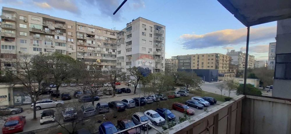 Дава се под наем Четиристаен апартамент в Варна, Център - 98 кв.м за 508.47 € - Снимка #14