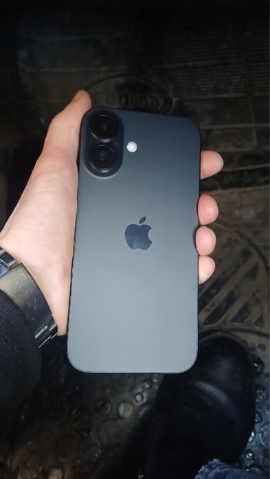 iPhone 16 128gb черный