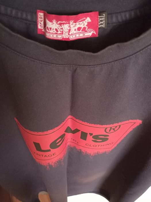 Продам. Свитшот.