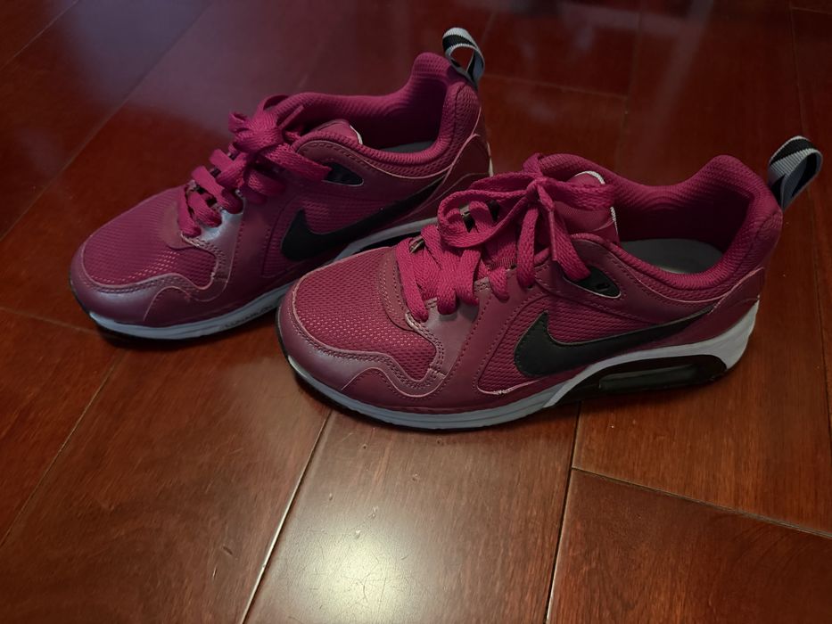Цикламени дамски маратонки Nike - 36 номер