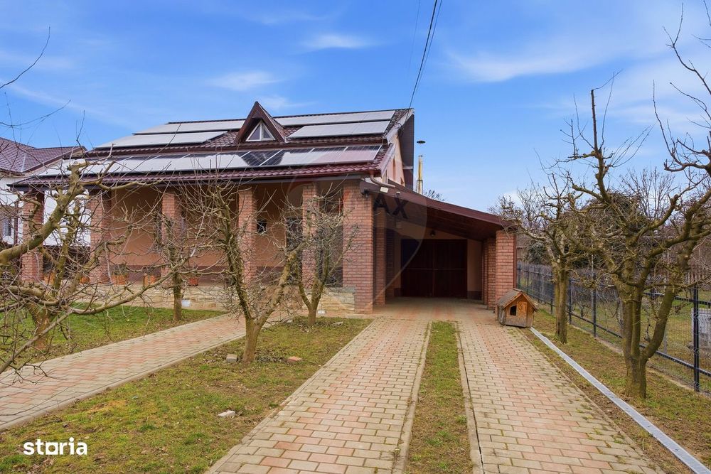 Casă / Vilă cu 5 camere de vânzare