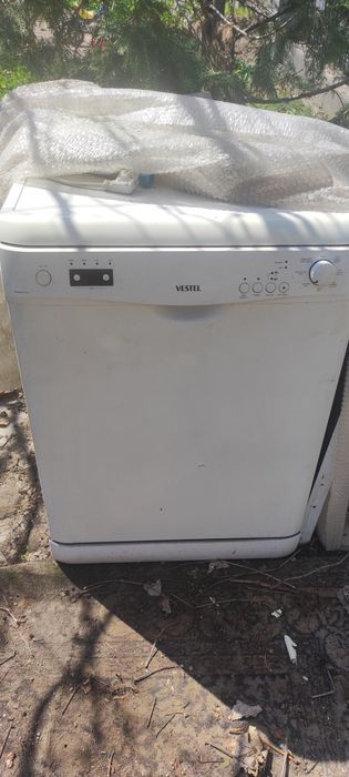 Продам  посудомоечную машину