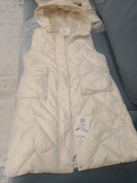 Жилетка женская длинная безрукавка новая S.M.L . XL