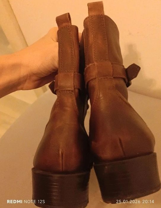 Ghete din piele Caprice Nr 39