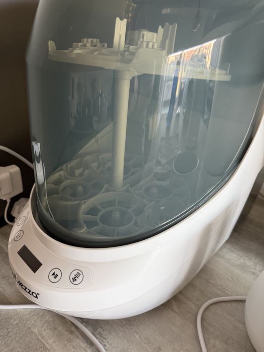 Aparat spalare biberoane folosit de 5 ori