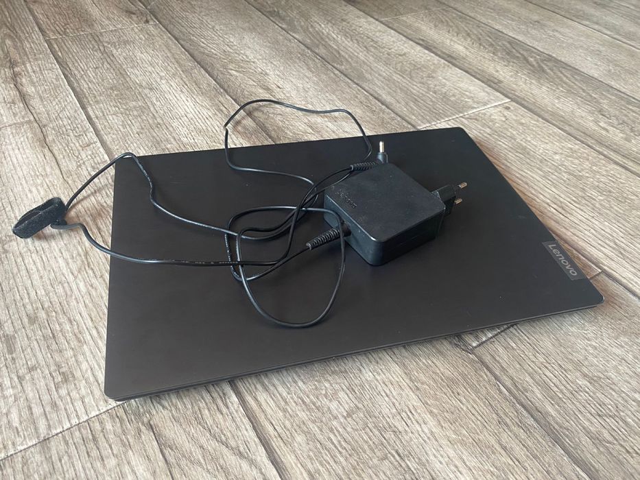Ноутбук Lenovo