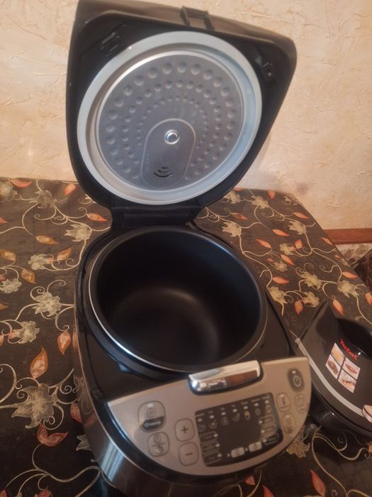 Продам мультиварка tefal новая