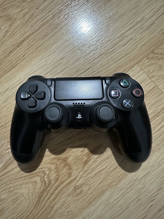 PlayStation 4 Slim 500GB + FIFA 21 (CD)