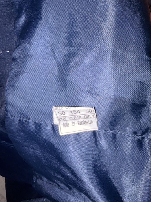 Продам костюм тройку