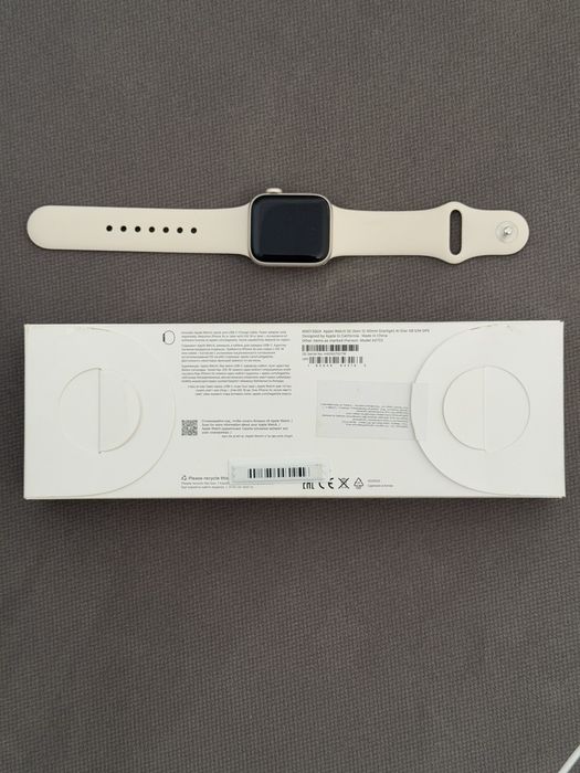 Apple Watch SE 2 40mm GPS — новые, АКБ 100%