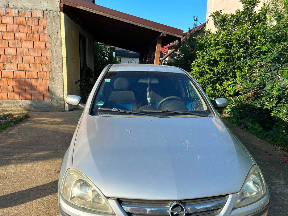 Vand Opel Corsa 2004 1.2 benzina
