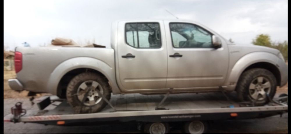 Продава се само на части Nissan Navara 2.5dci 191кс 2012