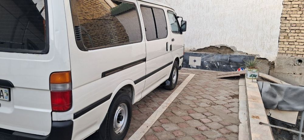 Микра автобус сотилади