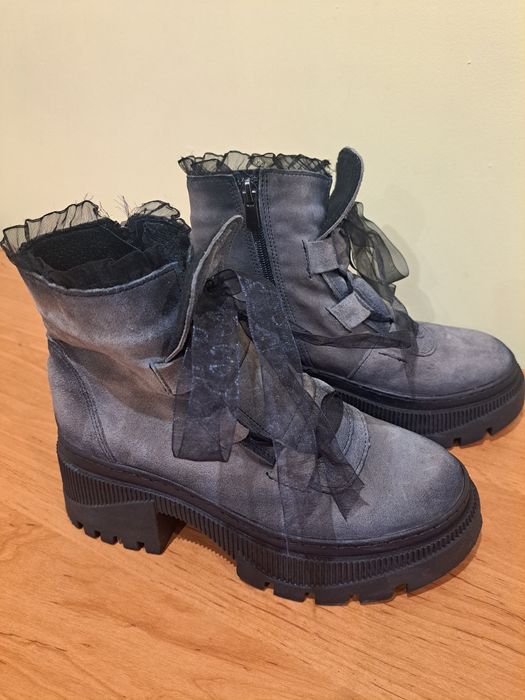 Дамски боти от естествена кожа