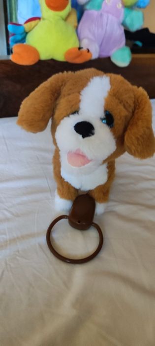 Играчки с батерии, ходещи, лаещи, легло за кукла с гърне за кукли