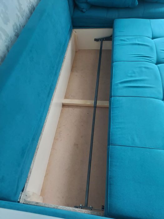 Продам диван    .