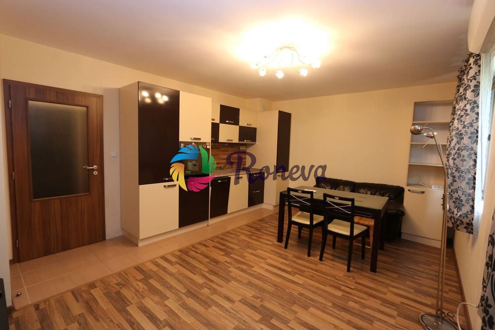 Дава се под наем Двустаен апартамент в Варна, Център - 70 кв.м за 612 € - Снимка #11