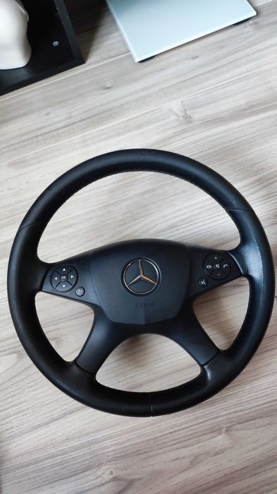 Мултифункционален волан Mercedes W204