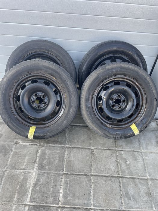 Vând  Set 4 Roți   : 350 ron