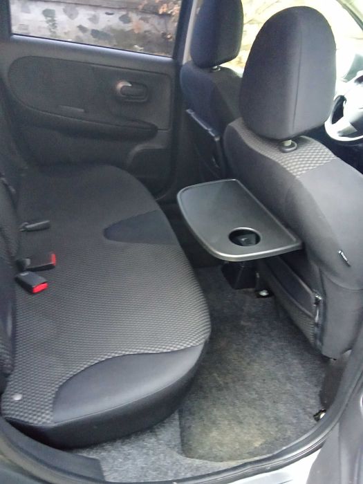 Лек автомобил Нисан Nоте