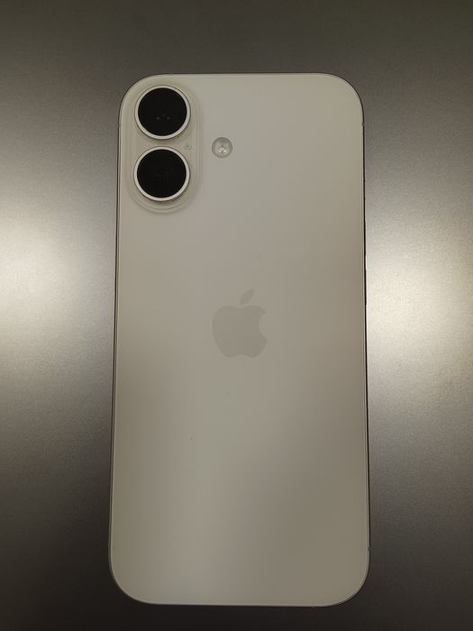 Iphone 17 256 gb, белый, 100 АКБ