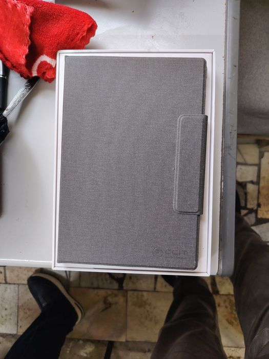 Планшет сотилади