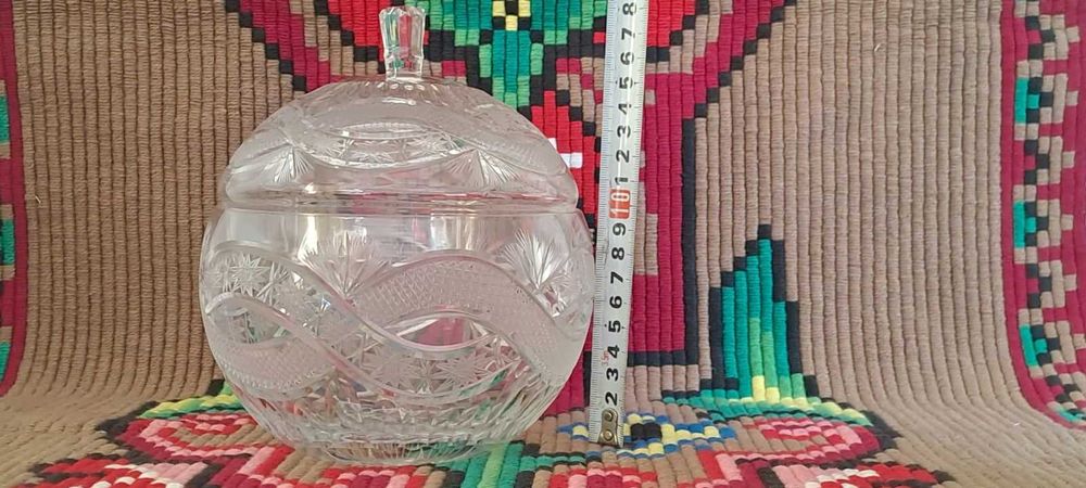 Уникален кристален сервиз