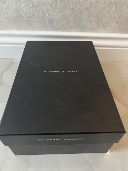 Giuseppe Zanotti  Сандали