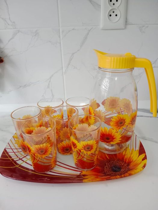 Продам графины со стаканами