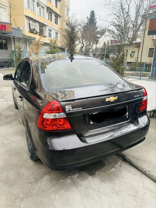 Срочно продается машина Nexia 3 avtomat4