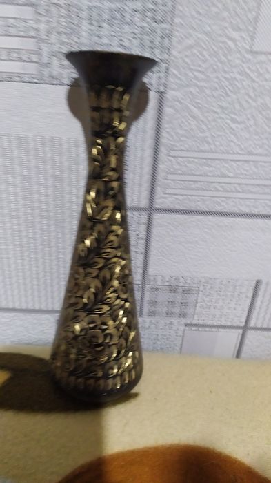 Индийские вазы и хрустальная ваща