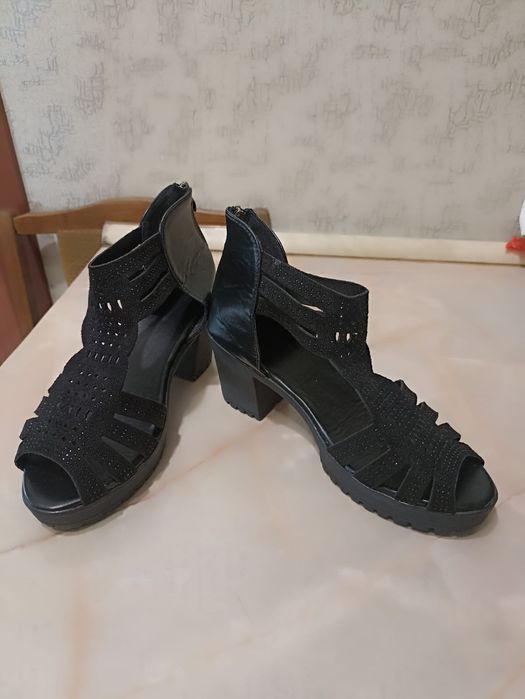 Босоножки -сандали  женские