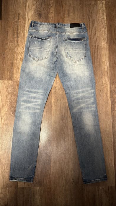 Blugi Amiri