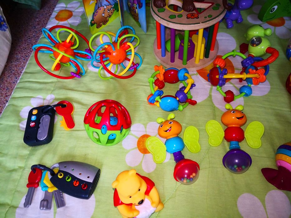 Lot jucarii pentru copii/gemeni