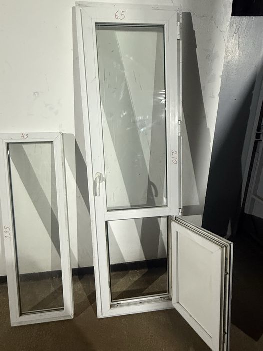 Продам окно и дверь для балкона