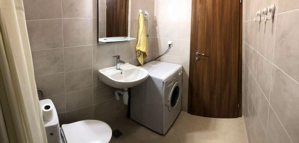 Дава се под наем Тристаен апартамент в София, Младост 4 - 75 кв.м за 699 € - Снимка #5